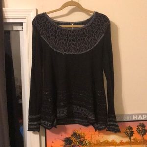 Long sleeve sweater shirt